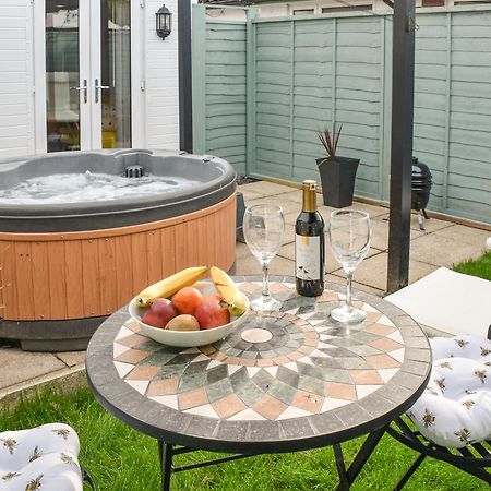 Villa The Beehive Mundesley Esterno foto